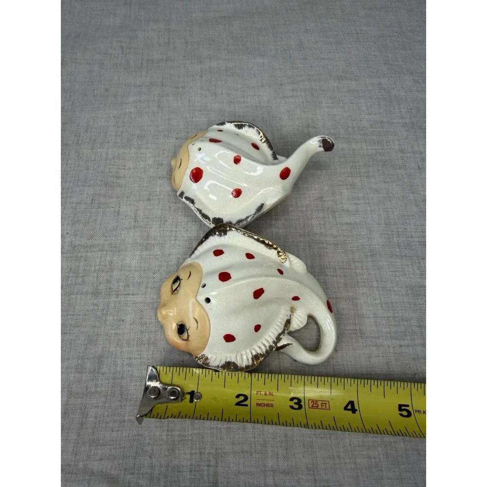Anthropomorphic Anthro Stingray Red Polka Dot Salt Pepper Shakers 1950's
